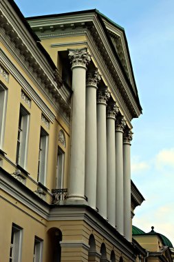 Mimari, mühendislik yapıları, bina ve yapıların parçaları, dini binalar, küçük biçimler, şehir gelişimi