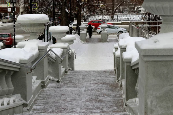 Cidade Sempre Diferente Inverno Verão Bom Tempo Uma Tempestade Neve — Fotografia de Stock