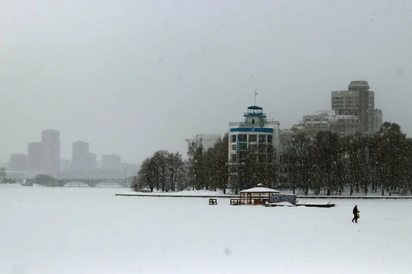 Ville Est Toujours Différente Hiver Été Par Beau Temps Dans — Photo