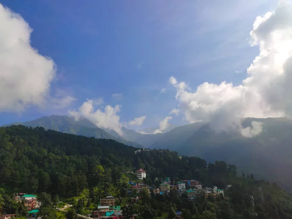 Dharmshala Hindistan Güzel Dağları Hindistan Bulutları Arasında Görüldü — Stok fotoğraf