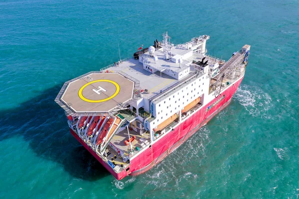 Large Platform Supply Ship Helipad Two Large Cranes Anchored Sea — Stock Photo, Image