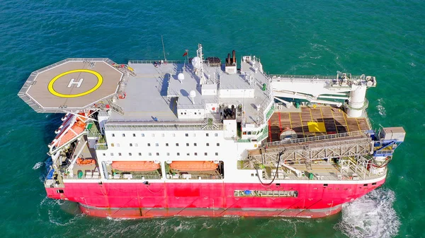 Large Platform Supply Ship Helipad Two Large Cranes Anchored Sea — Stock Photo, Image