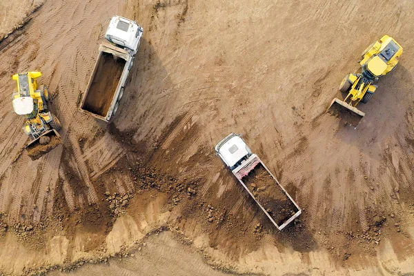 Aerial View Excavators Loading Soil Articulated Hauler Trucks — Stock Photo, Image