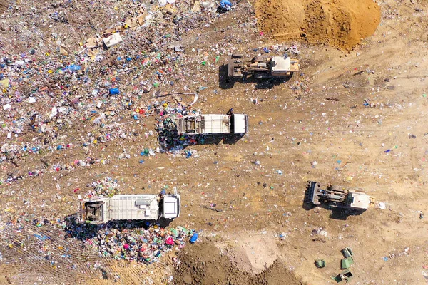 Filmagem Cima Para Baixo Aterro Municipal Resíduos Sólidos Durante Coleta — Fotografia de Stock