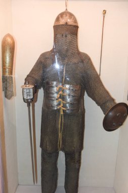 Kral Maharajas zamanından kalma antik demir tencere.