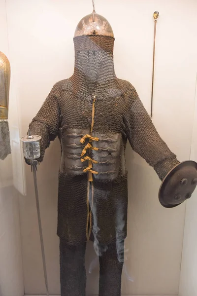 Jodhpur 'un Chidiyakut Tepesindeki Maherangarh Kalesi' nde silah ve çömlek manzarası