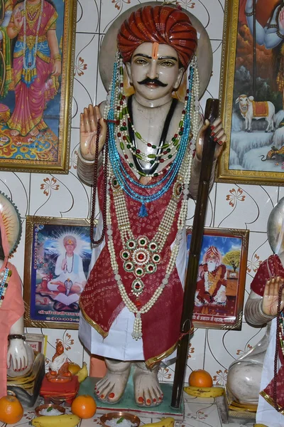 Idolo Dell Antico Gusai Maharaj Nel Villaggio Rajasthan India — Foto Stock