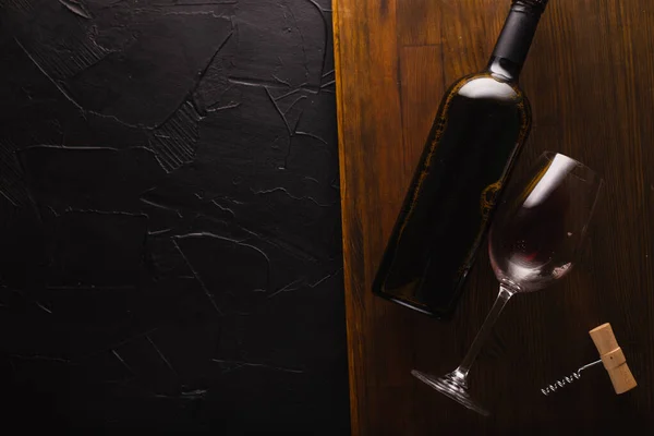Top View Wine Bottle Glass Corkscrew Black Background — ストック写真