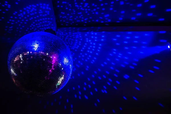 Disco Piłka Jasnym Promieni Świecących Tło Party Noc — Zdjęcie stockowe