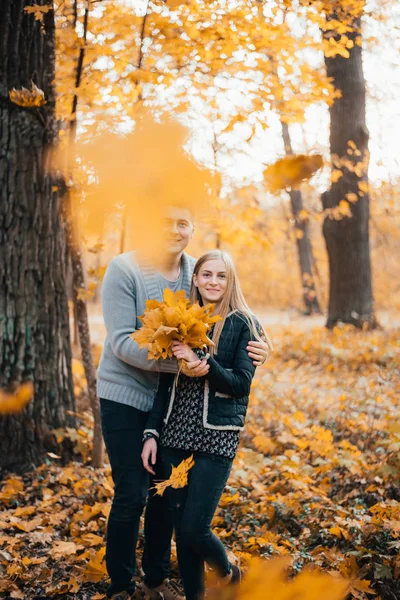 Beautiful Happy Young Couple Standing Together Hugging Autumn Forest — Stock Photo, Image