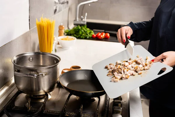 Sebagian Pandangan Tentang Masakan Orang Untuk Pasta Italia Dapur — Stok Foto