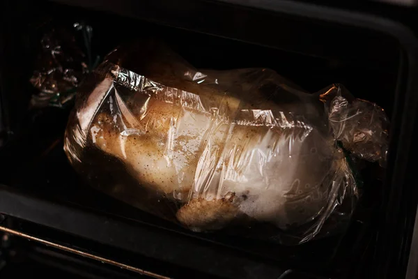 Close View Delicious Baked Chicken Cook Oven — Stok Foto