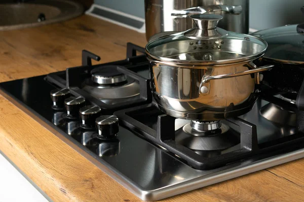 Close View Pans Stove Wooden Counter Kitchen — Stock Photo, Image