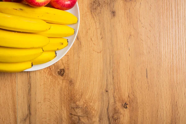 Bovenaanzicht Van Verse Rijpe Appels Bananen Houten Tafel — Stockfoto