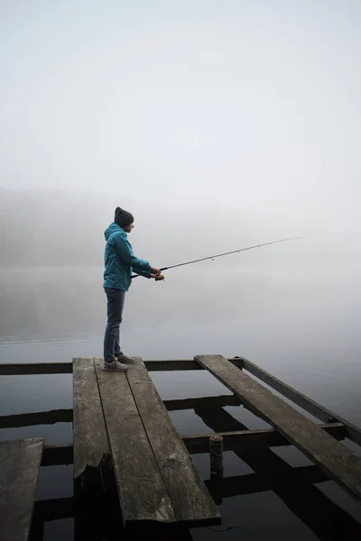 Young Woman Holding Rod Fishing Wooden Pier Lake Foggy Morning — ストック写真
