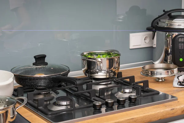 Вид Крупним Планом Брокколі Приготування Сковороді Плиті Кухні — стокове фото