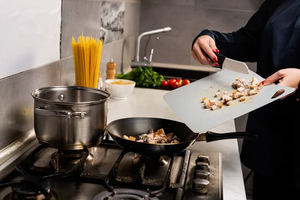 Sebagian Pandangan Tentang Masakan Orang Untuk Pasta Italia Dapur — Stok Foto