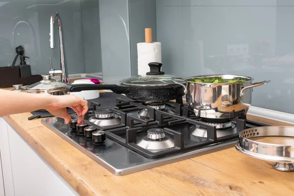 Cropped Shot Person Cooking Broccoli Eggs Stove Kitchen — Stock Photo, Image