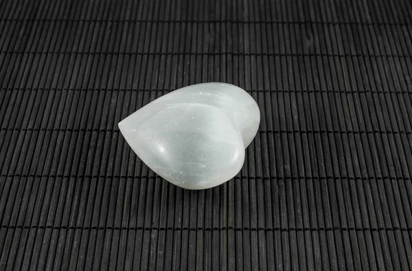 Heart Shaped Block Made Selenite Mineral Crystal Energy Clearing Healing — 스톡 사진