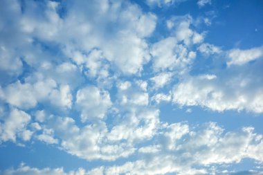 Gökyüzü bulutlu arka plan farklı modern tarzlarda