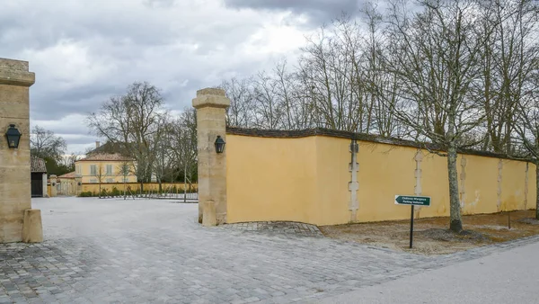 Chateau Margaux Bordeaux Frankrijk Indicator Panel Naar Enorme Parkeerplaats Het — Stockfoto