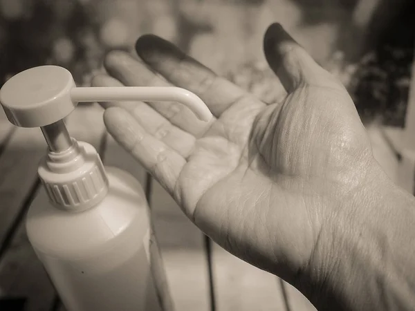 Distributeur Pompe Gel Alcoolisé Désinfectant Pour Les Mains Pour Prévenir — Photo