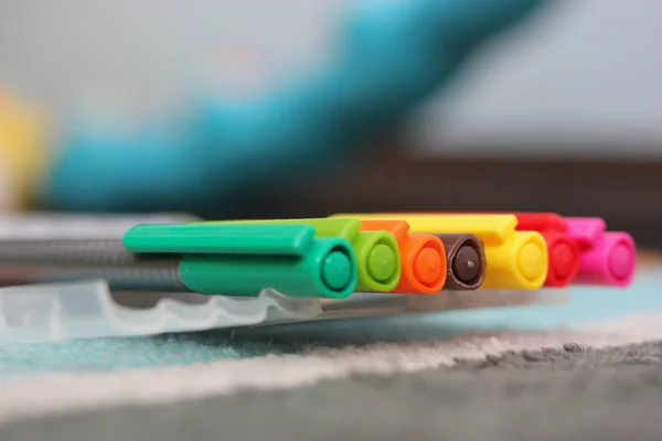 Bolígrafos Fieltro Plumas Colores Papelería Escolar — Foto de Stock