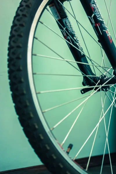 Cykelhjul Och Metallekrar Närbild Fordonskomponenter — Stockfoto