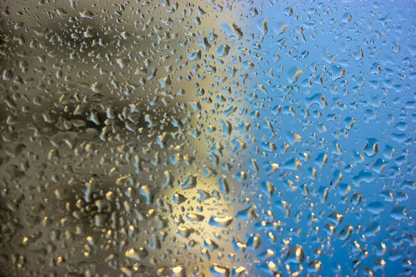 Avgörande Regn Droppar Glaset Dåligt Väder Staden Byggnad — Stockfoto