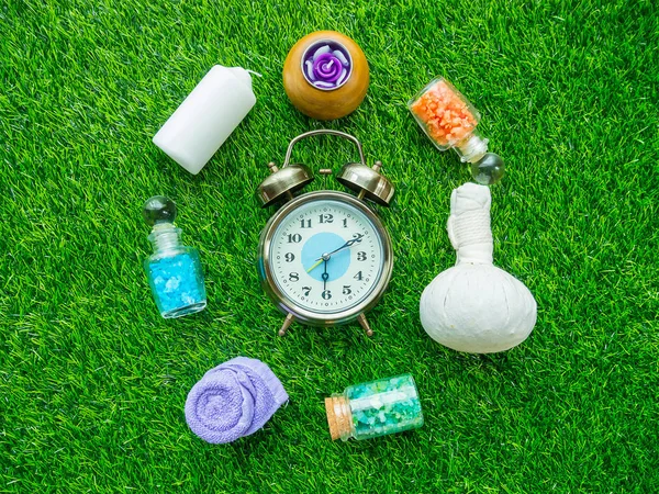 Çalar saat ve aksesuarları Spa için cilt üzerinde gre sağlıklı fırçalayın