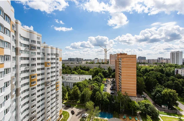 Distrito de Moscú Belyaevo. vista aérea de verano —  Fotos de Stock