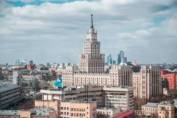 Julho de 2017. Moscovo. Russia.Distrito Central. Vista aérea de verão — Fotografia de Stock