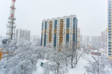 31 Ocak 2018. Moskova. Rusya. Yoğun kar yağışı sonra şehir Mahkemesi