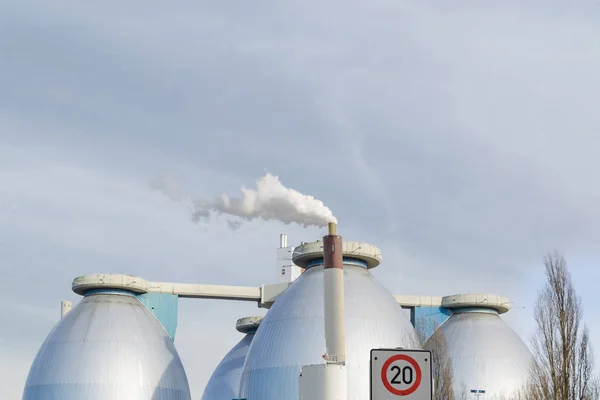 Velké výrobní závod bioplynu — Stock fotografie