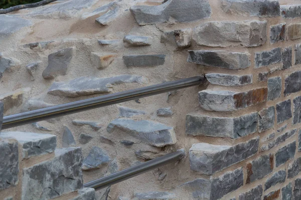 Antiguo muro de piedra con viejos patrones en el castillo de Hardenberg — Foto de Stock