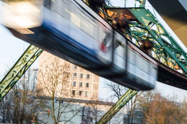 Wuppertal süspansiyon demiryolu tren