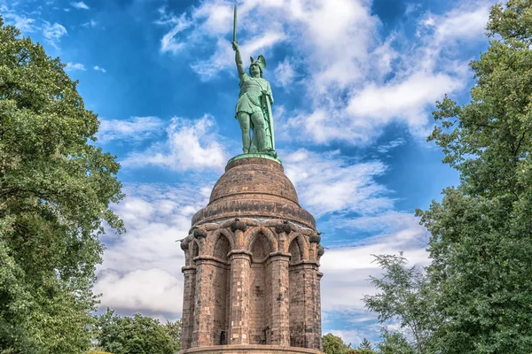 Hermann Monument in het Teutoburgerwoud in Duitsland. — Stockfoto