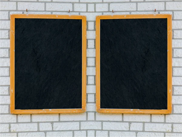 Placa de menu rústica em uma parede de pedra — Fotografia de Stock