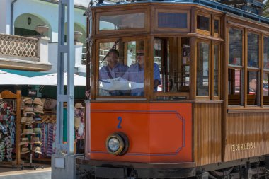 Bağlantı noktası De Nottingham, İspanya - 02 Haziran 2016: Vintage tren, tramvay Nottingham şehir İspanya beach Promenade. 1913 yılında açıldı, sürüş mesafesi yaklaşık 5 km uzunluğunda olduğunu.