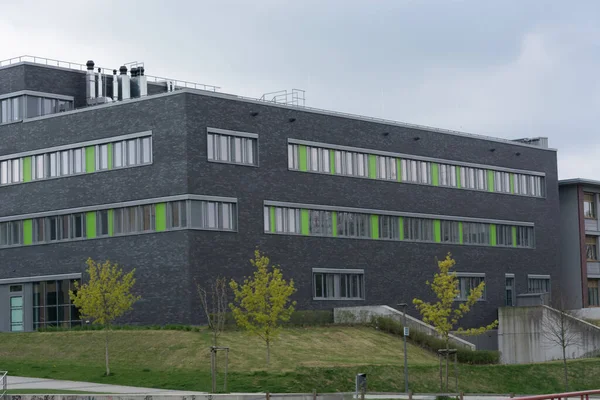 Campus moderno de las ciudades Velbert y Heiligenhaus — Foto de Stock