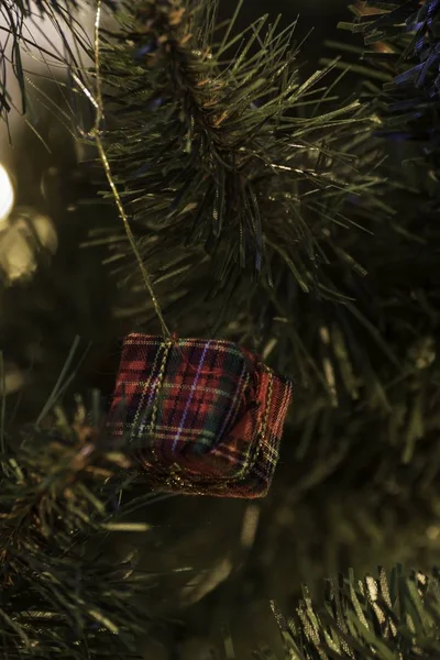 Beautiful ornaments made of straw on a Christmas tree — Stock Photo, Image