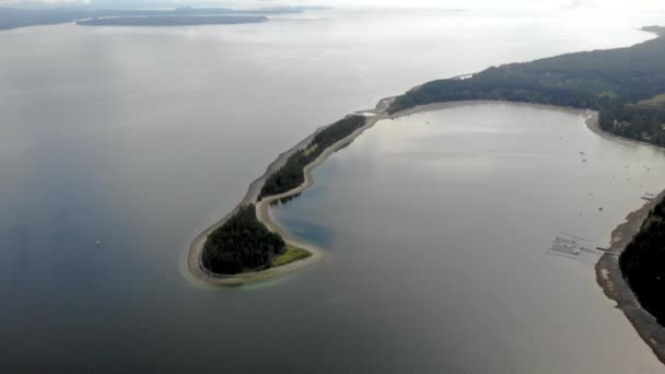 Vancouver Island, Rebecca Spit Marine Provincial Park på Quadra Island vid Vancouver Island Brittiska Colombia Kanada — Stockvideo