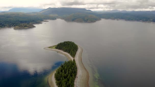 Vancouver Island, Rebecca Spit Marine Provincial Park på Quadra Island vid Vancouver Island Brittiska Colombia Kanada — Stockvideo