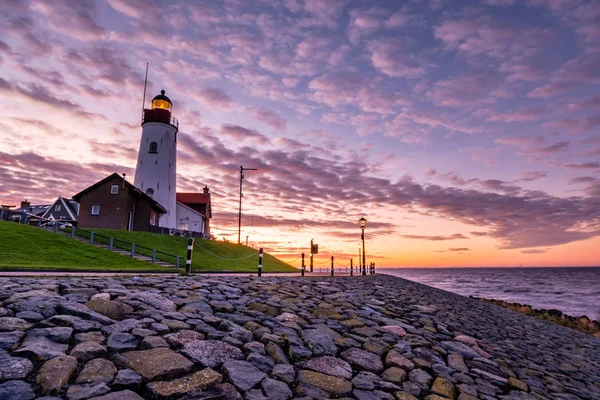 Urk Nizozemsko Evropa, východ slunce v přístavu malé rybářské vesnice Urk — Stock fotografie