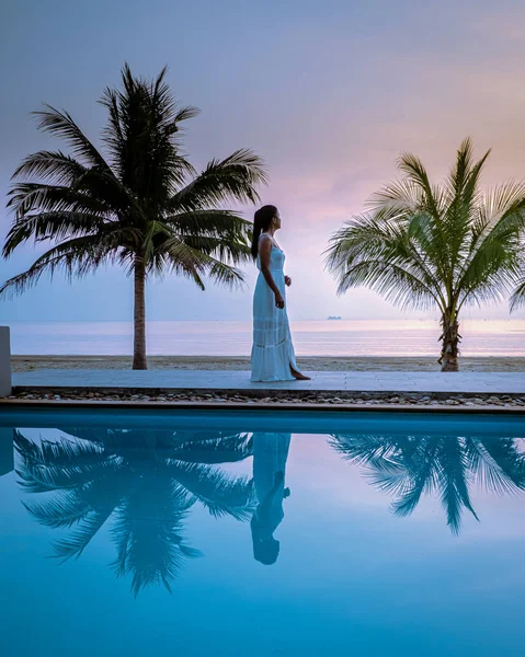 Chumphon Thailand, woman watching sunset on the beach in Thailand — Stock Fotó