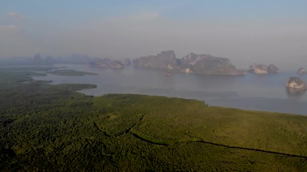 Aerial view over Phangnga Bay Thailand Phangnga, drone view over the lagoon during sunset Sameth Nang She viewpoint flying over lagoon — Wideo stockowe