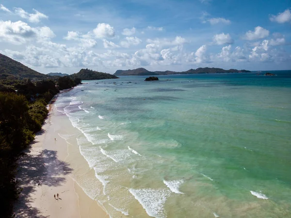 Praslin Seychelles, beach tropical island with palm trees Seychelles Praslin — Stock Photo, Image