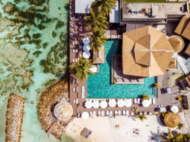 Praslin tropikal adası Seyşeller, Tropik Ada Seyşeller üzerindeki insansız hava aracı manzarası