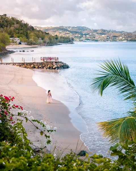 St Lucia Caribbean, woman on vacation at the tropical Island of Saint Lucia — Stock Photo, Image