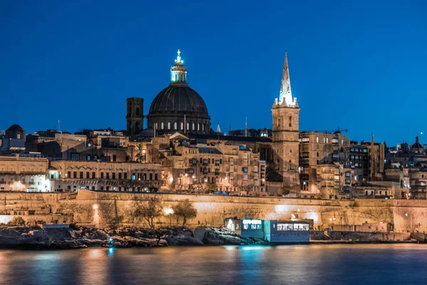 Valletta Málta város Skyline, színes ház erkély Málta Valletta — Stock Fotó